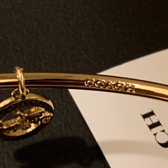 Coach Horse & Carriage bangle bracelet w Charm NWOT including Coach Dust Bag - Picture 6 of 11